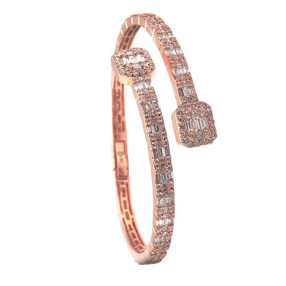 8.00ct Diamond Baguette Diamond Crossover Bracelet 9K Solid Gold