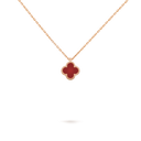 Sweet Alhambra Pendant in 18K Rose Gold with Carnelian